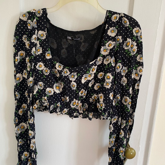 Brand new Zara cropped top - Picture 2 of 2